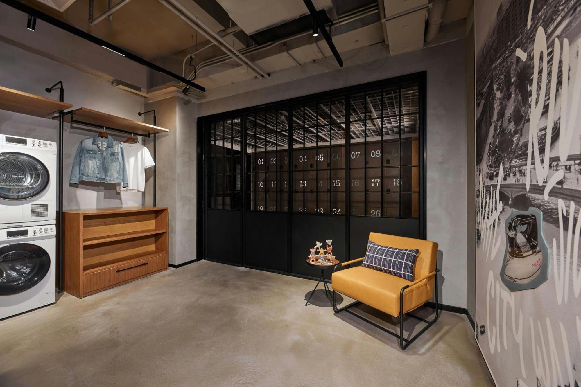 Moxy Putuo Hotel 4*