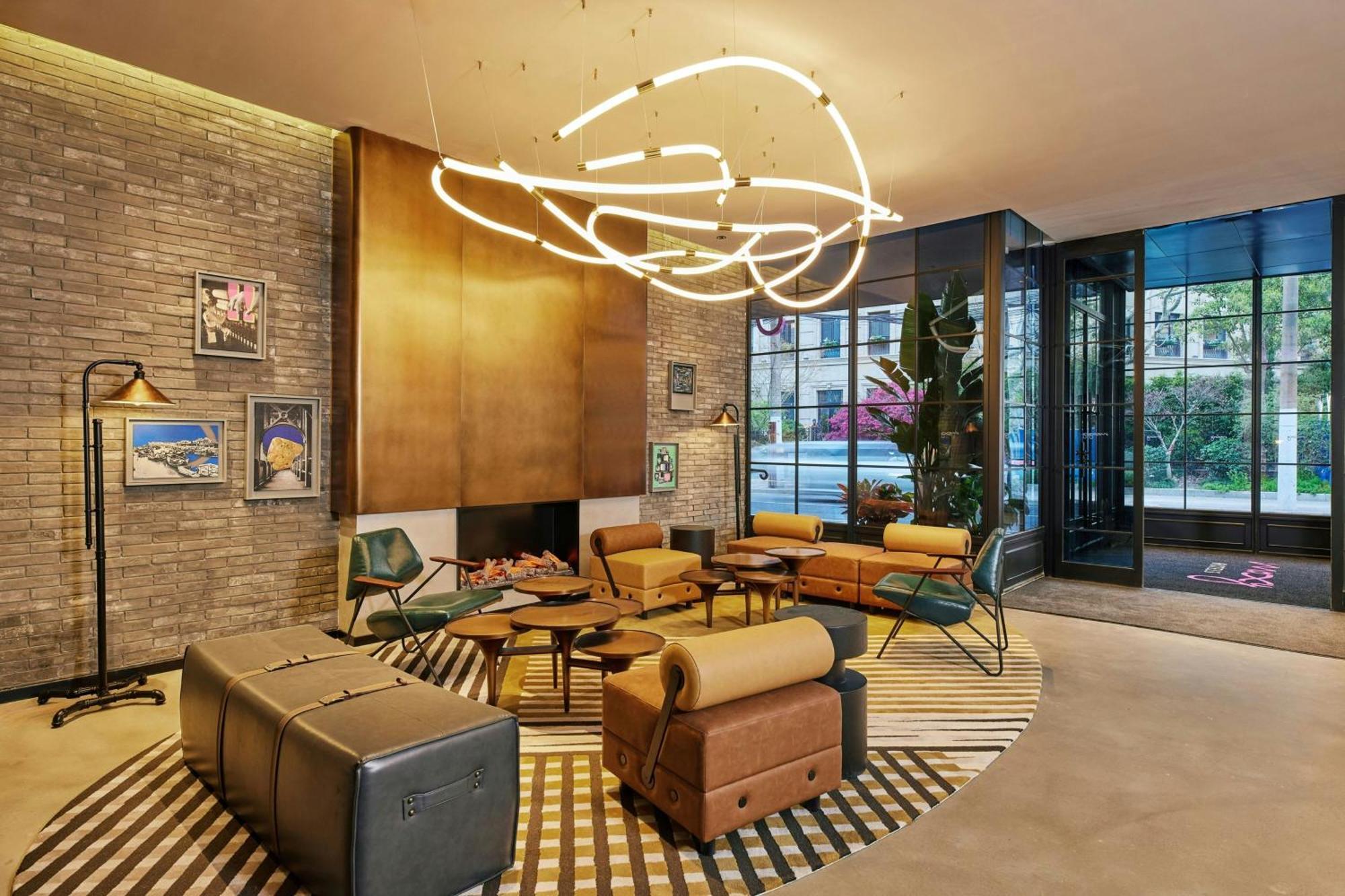 Hotel Moxy Putuo 4*